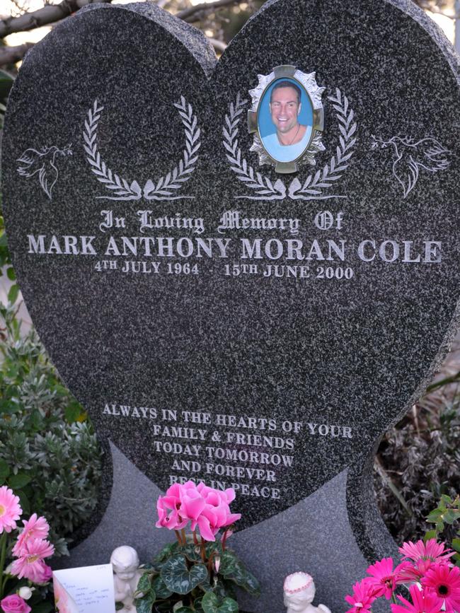 The grave of Mark Moran.