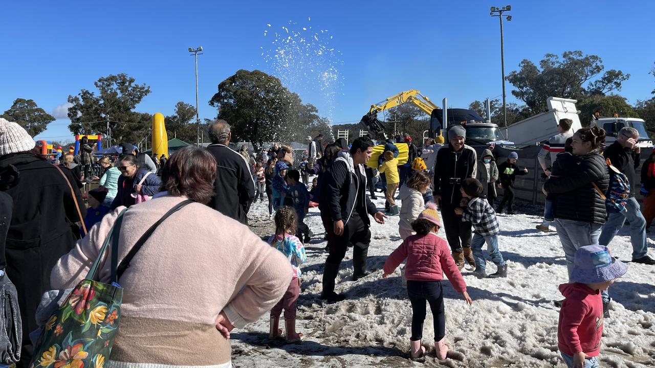 Snowflakes in Stanthorpe 2021 snowfields on day 3 of the festival. Photo: Madison Mifsud-Ure / Stanthorpe Border Post