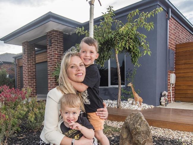 Anna Melamed and her kids Liam 1 and Jordan 4.Picture:Rob Leeson.