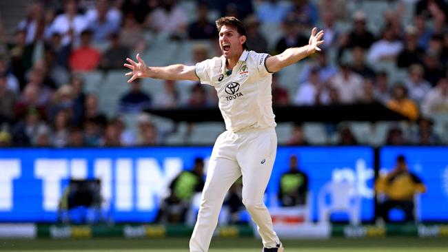 Mitchell Marsh is expected to hang onto his spot for the fifth Test. (Photo by William WEST / AFP)