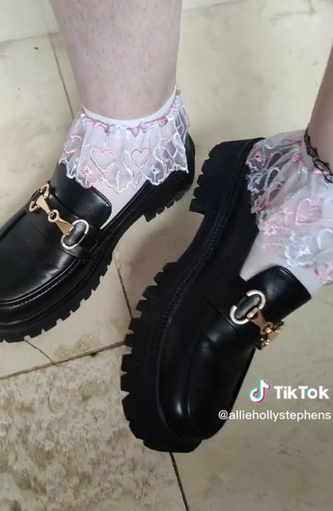 Twitch streamer Allie styled the shoes. Picture: TikTok/@alliehollystephens