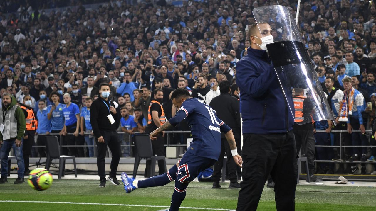 PSG vs Marseille result: Lionel Messi pitch invader, Neymar protected from crowd | news.com.au — Australia&#39;s leading news site