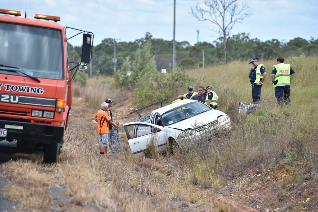 Nikenbah Crash: Car Drives Into Ditch | The Courier Mail