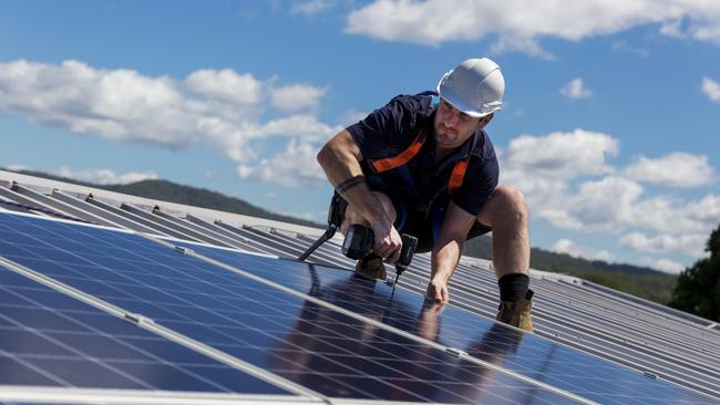 Residential solar customers paid $94 less on average for their quarterly bill last year, the ACCC says.