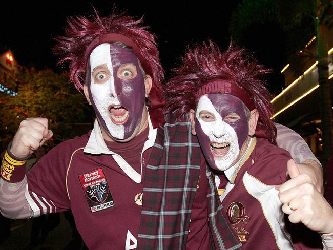 6.7.2011 BCM NEWS. Caxton street is alive with State of Origin fever. Brett Rollason and Kent Gripske. PIC MARC ROBERTSON.