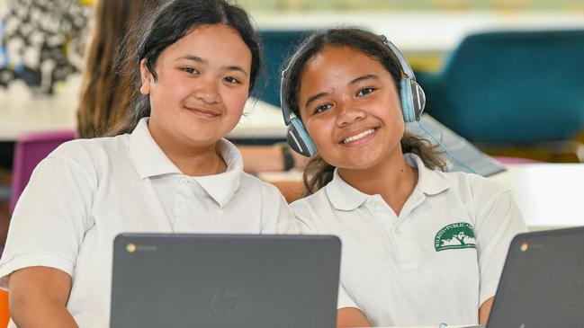 Soana Langi (girl on right) and Sydney Tran (girl on left) from Wilkins Public School 2023.