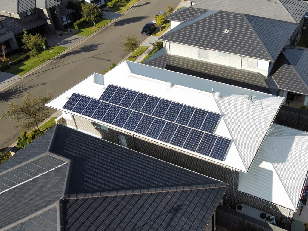 Thousands of early solar adopters are about to loose their generous feed-in tariffs. Picture: Michael Desmyth