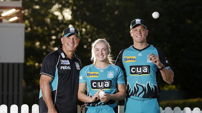 Assistant coach to the HeatÕs WBBL Scott Prestwidge with Brisbane Heat players Georgia Prestwidge and Jack Prestwidge posing at Allan Border Field, Brisbane 17th August 2018. Jack and Georgia have been signed to the Brisbane Heat. (AAP Image/Josh Woning)