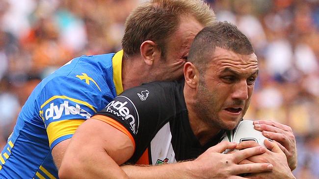 What will the Tigers do with Robbie Farah?