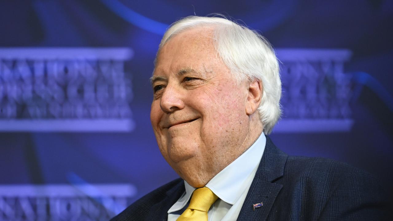 Clive Palmer says he doesn’t expect the Coalition to be able to win. NewsWire / Martin Ollman