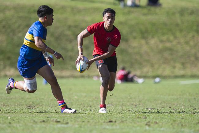 Saia Poese runs the ball last season for Terrace. Picture: Kevin Farmer