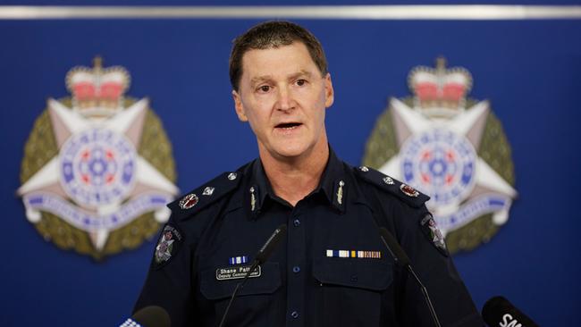 DC Shane Patton speaks to the media during a police press conference in Melbourne, Thursday, February 14, 2019. (AAP Image/Erik Anderson) NO ARCHIVING