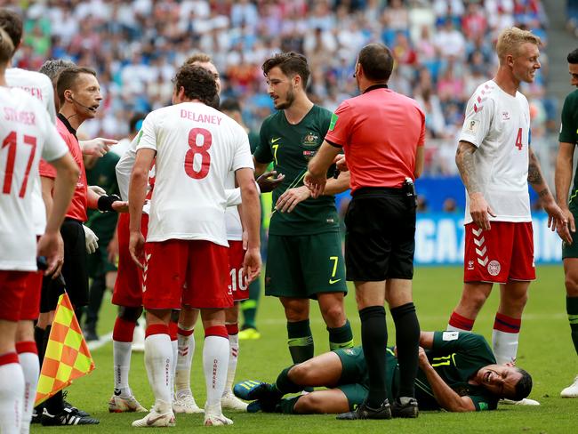 Andrew Nabbout badly injured his shoulder and was forced from the field. Picture: Toby Zerna