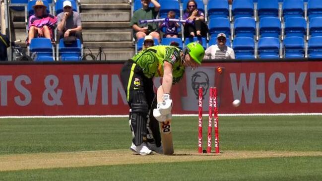 Warner goes for a duck in BBL start