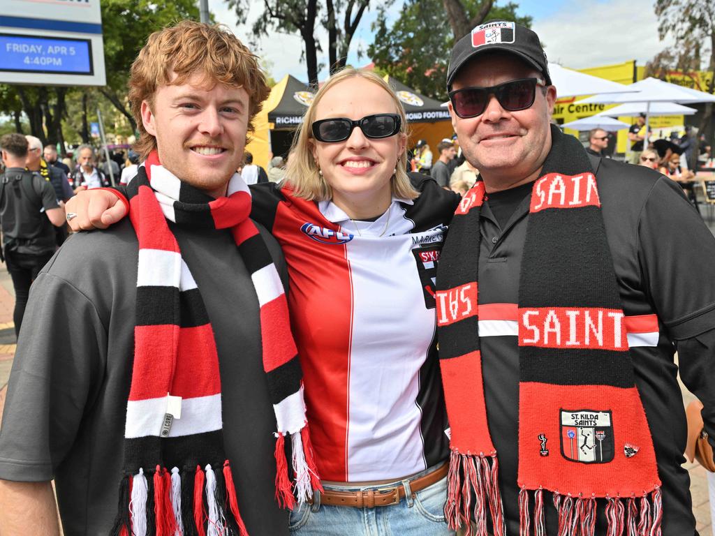 Footy fans enjoying the Norwood Food and Wine Festival on Sunday. Picture: Brenton Edwards