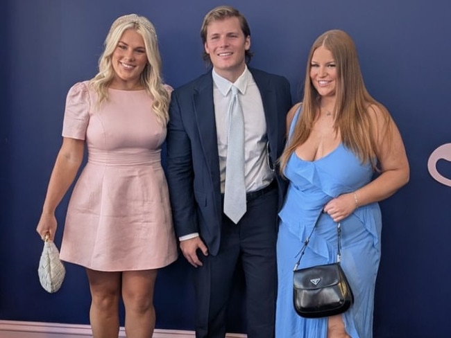 Brooke, Jackson and Summer Warne at the 2024 Victoria Oaks. Picture: Instagram