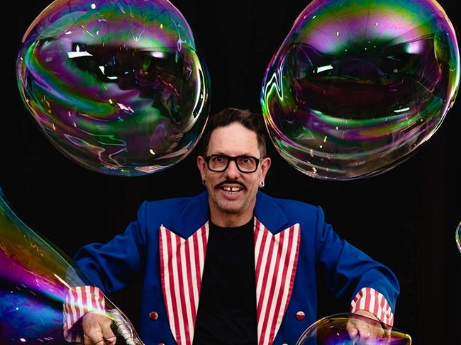 Adelaide Fringe show Brilliant Bubbles