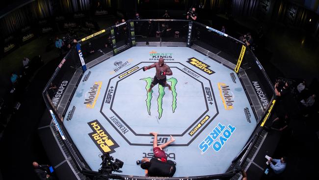 Derrick Lewis celebrates after his knockout victory over Aleksei Oleinik in 2020. (Photo by Chris Unger/Zuffa LLC)