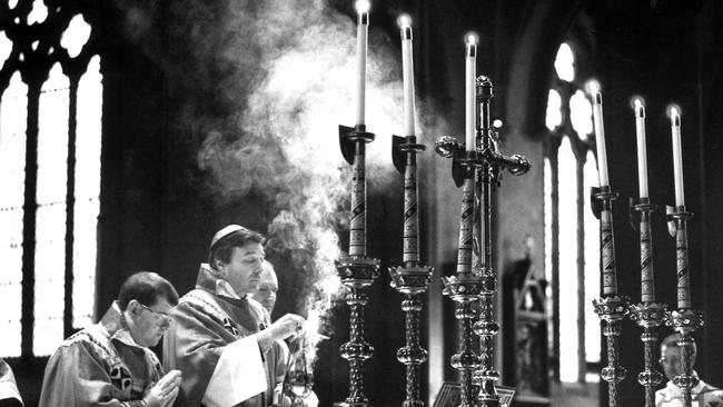 Then-Bishop George Pell leads the first traditional Latin Mass seen at St Patrick's Cathedral for 25 years. 