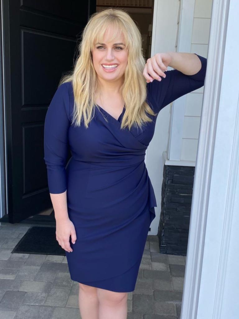 Rebel Wilson is looking stunning.