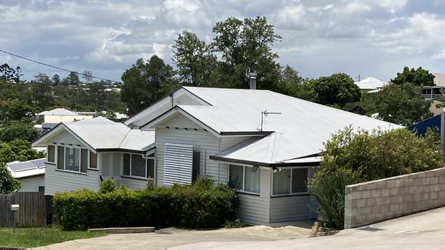 If approved the new building will replace a weatherboard house on Lawrence St.