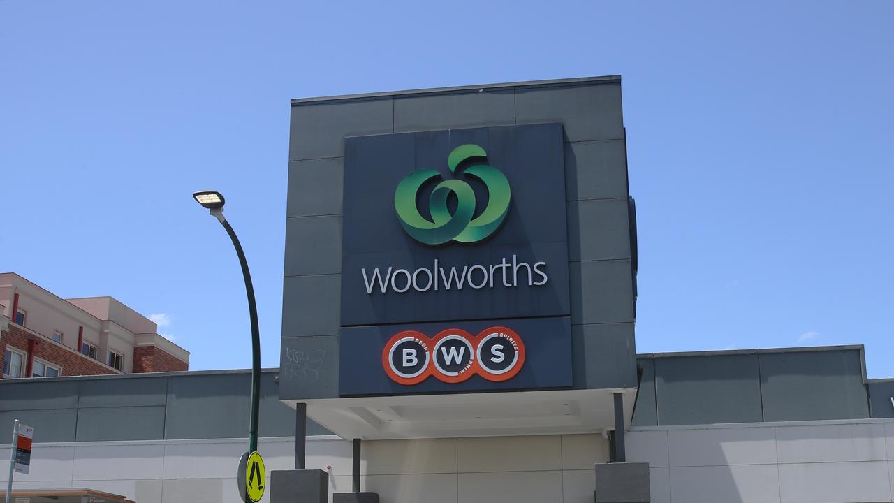 Woolworths has made a massive backflip to all stores in New Zealand which will cost the Australian company more than $371 million. Picture: NCA NewsWire / David Crosling