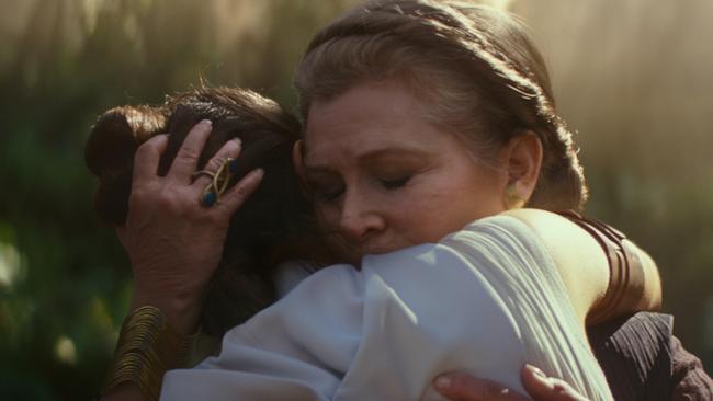 General Leia Organa (Carrie Fisher) and Rey (Daisy Ridley) in a scene from The Rise Of Skywalker.