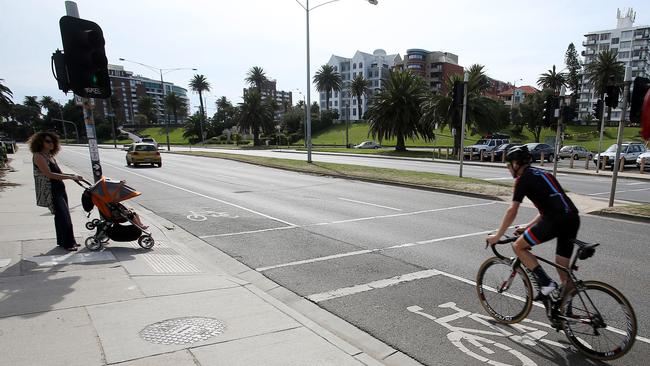 85 year old hit by a bike/motorcycle at a pedestrian crossing on Jacka Blvrd, St Kilda, He died in hospital, Picture Yuri Kouzmin