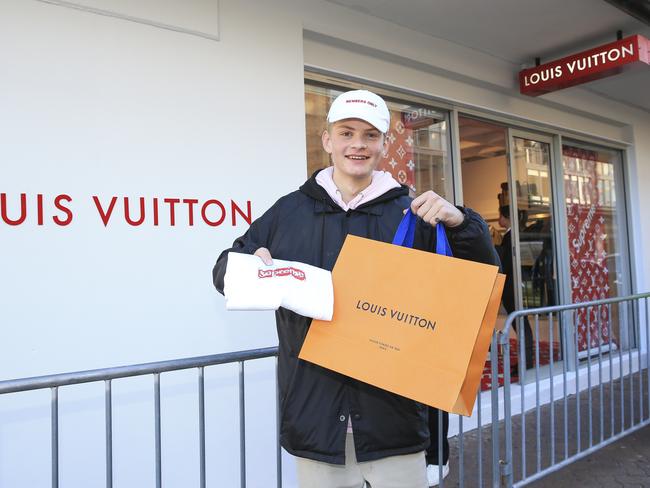 Louis Vuitton supreme medium pull over hoodie in 2023  Louis vuitton  supreme, Clothes design, Louis vuitton