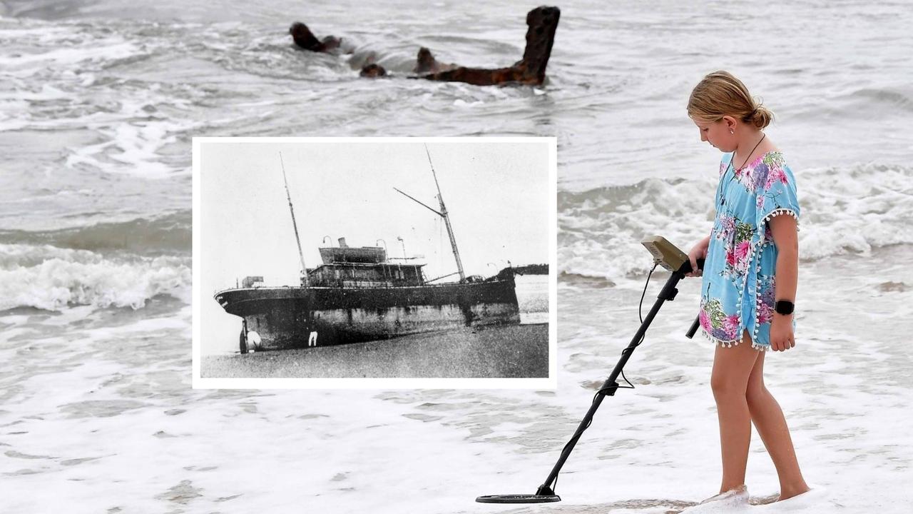 Shipwreck emerges at popular beach as TC Alfred approaches