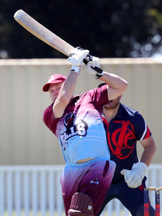 Shane Healey helped Newcomb to a competitive total. Picture: Mark Wilson