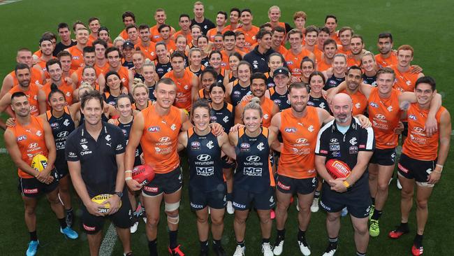 Carlton AFL and AFLW players gather for a club photo at Ikon Park. Picture: Michael Klein