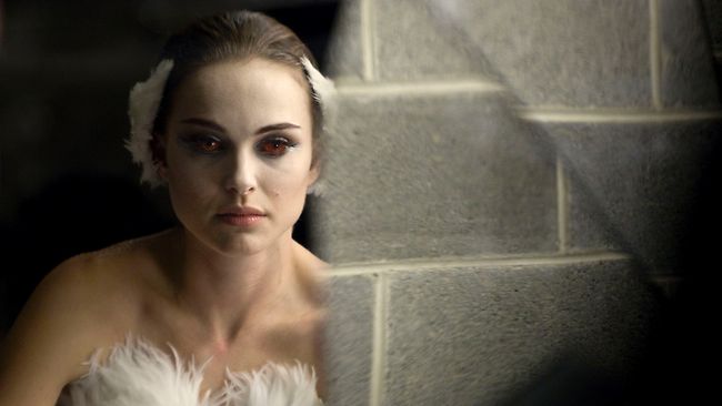 Interaktion søvn mount Natalie Portman talks about the graphic sex scenes in her new movie, Black  Swan | The Courier Mail