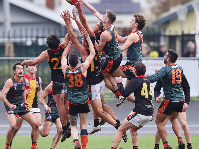 Giant Tanner Lovell gets the jump on the rest. Picture: Alan Barber