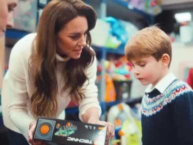 The Princess of Wales launching Christmas Baby Banks with Prince Louis helping out. Picture: Kensington Palace/YouTube