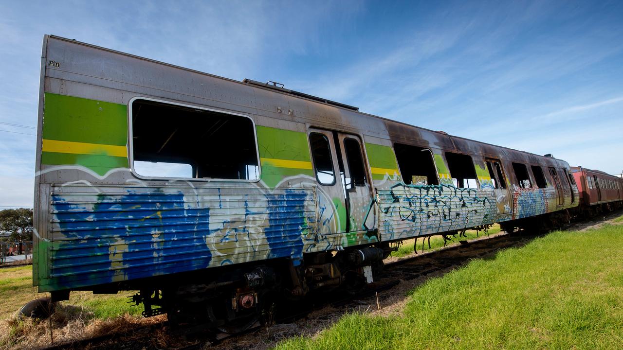 Melbourne train graffiti: Metro train vandal Leo Hocking 