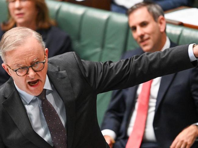 ‘Extremely radical’: Misinformation bill would give the PM ‘extraordinary power’