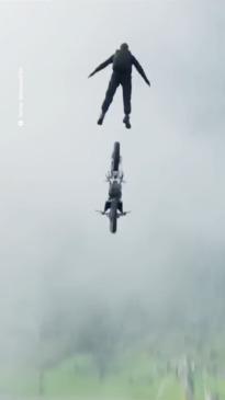 Tom Cruise attempts 