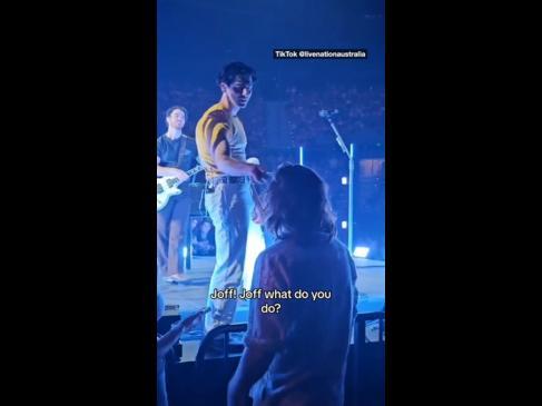 Jonas Brothers surprise Brisbane crowd with Bluey theme