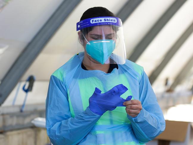 SYDNEY, AUSTRALIA - NewsWire Photos JULY 05, 2021: Nurses seen working at the Bondi Beach Covid-19 Drive thru testing clinic as we enter week 2 of lockdown in Sydney Australia. Picture: NCA NewsWire / Gaye Gerard