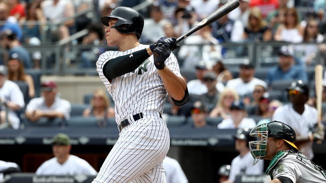 New York Yankees Rookie Aaron Judge Smashes First MLB Grand Slam Home ...