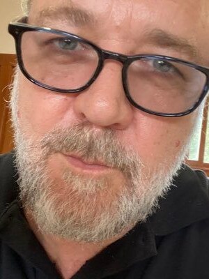 Russell Crowe showed off his new look on Twiter after shaving off his “Zeus” beard. Picture: Twitter