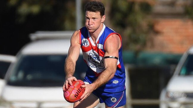 Brent Harvey in action for North Heidelberg. Picture: Nathan William Media