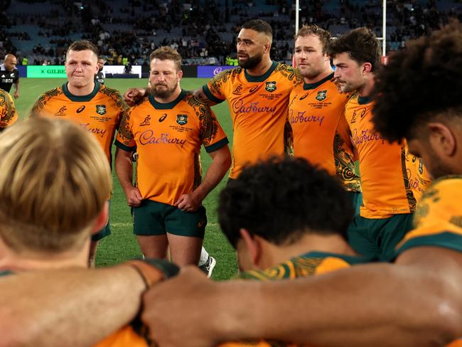 SYDNEY, AUSTRALIA - SEPTEMBER 21: James Slipper of the Australian Wallabies looks on in the team huddle after losing The Rugby Championship & Bledisloe Cup match between Australia Wallabies and New Zealand All Blacks at Accor Stadium on September 21, 2024 in Sydney, Australia. (Photo by Cameron Spencer/Getty Images)