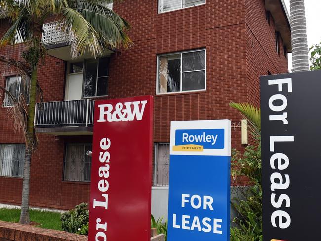 "For Lease" signs are seen outside a block of units in inner Sydney on Friday, April 8, 2016. (AAP Image/Mick Tsikas) NO ARCHIVING