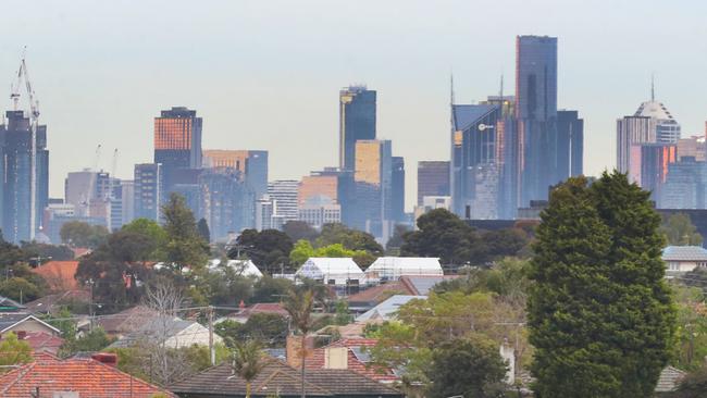 The median unit rent in the seat of Melbourne declined 20 per cent in the past three years. Picture: NCA NewsWire / David Crosling