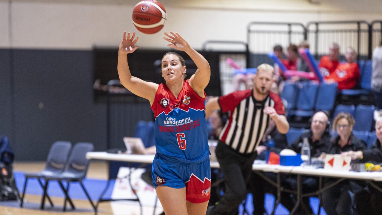 Hannah Lennan for Toowoomba Mountaineers against Northside Wizards in QSL Division 1 Women round 2 basketball at Clive Berghofer Arena, St Mary's College, Sunday, April 21, 2024. Picture: Kevin Farmer