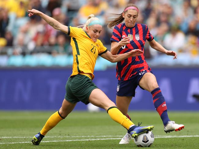 SYDNEY, AUSTRALIA - NOVEMBER 27: Ellie Carpenter of the Matildas gets the ball during game one of the series International Friendly series between the Australia Matildas and the United States of America Women's National Team at Stadium Australia on November 27, 2021 in Sydney, Australia. (Photo by Mark Kolbe/Getty Images)