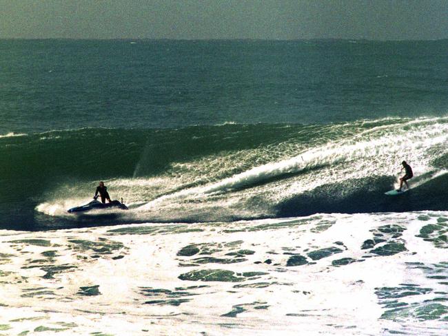 1999 Big Surf off Snapper Rocks, Surfer Scott Lewis was towed by Warren Cornish.
