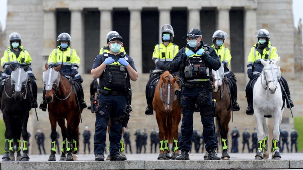 Protesters at Shrine of Remembrance dispersed